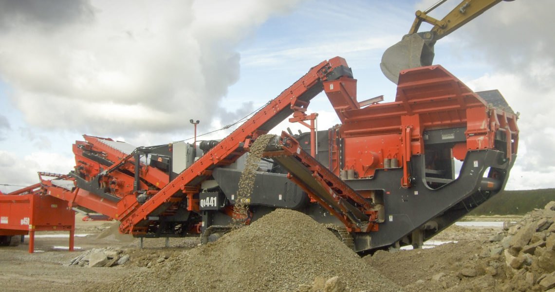 Premier Equipment QI441 Mobile Impact Crusher